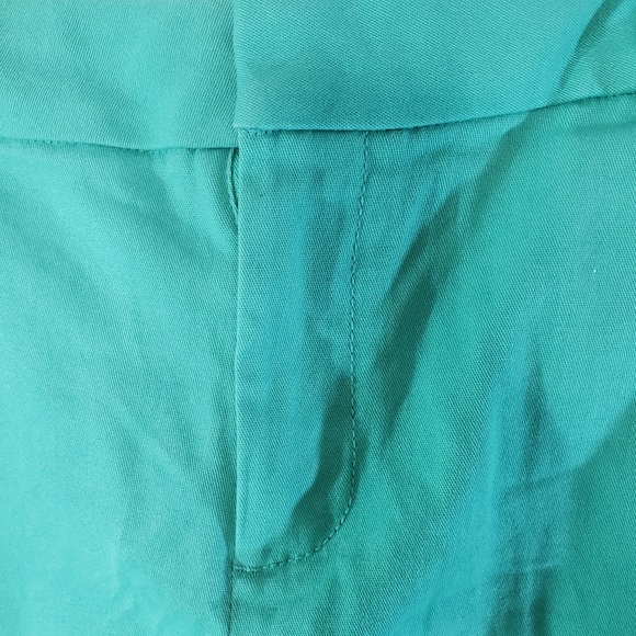 a.n.a Mint Green Twill Shorts Size 10 - Picture 3 of 12